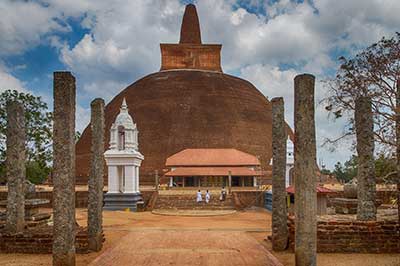  Abayagiriya | elephanttoe.com