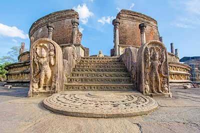 Vatadage Polonnaruwa |elephanttoe.com 